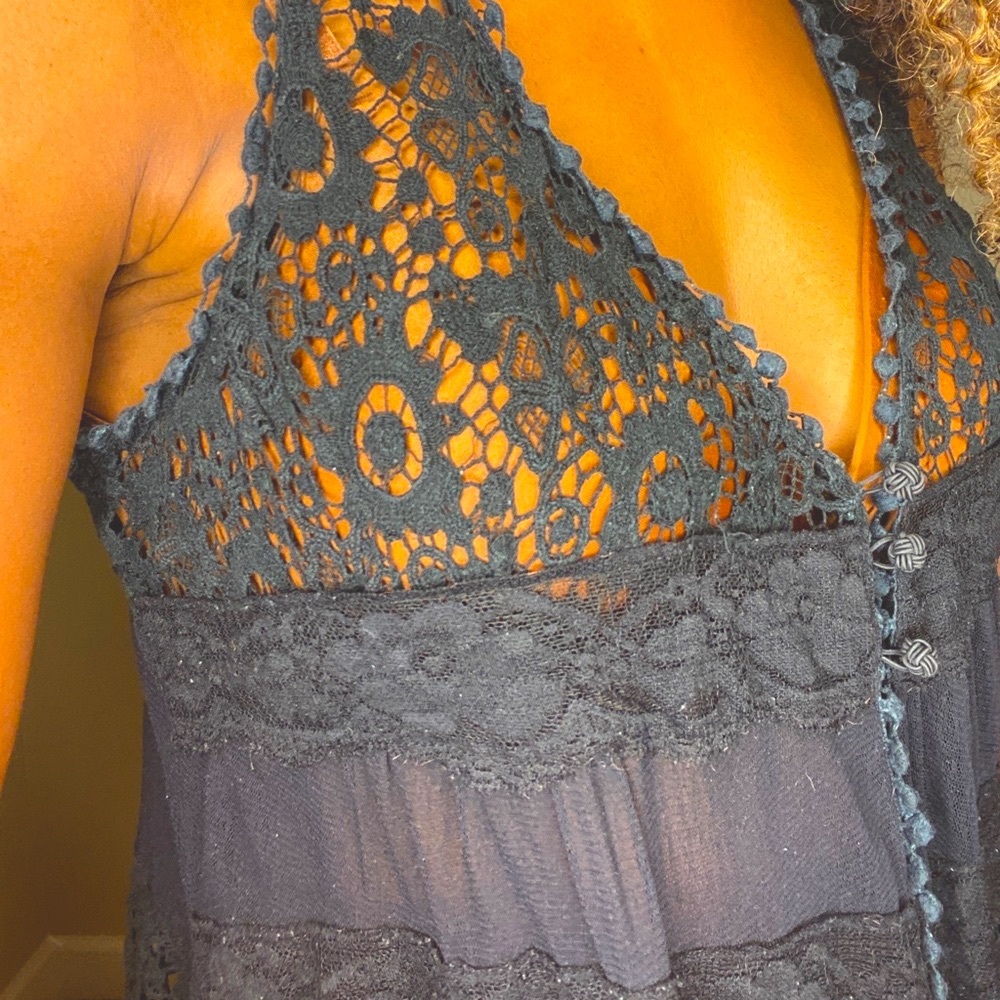 Black lace three button top- hippie style
